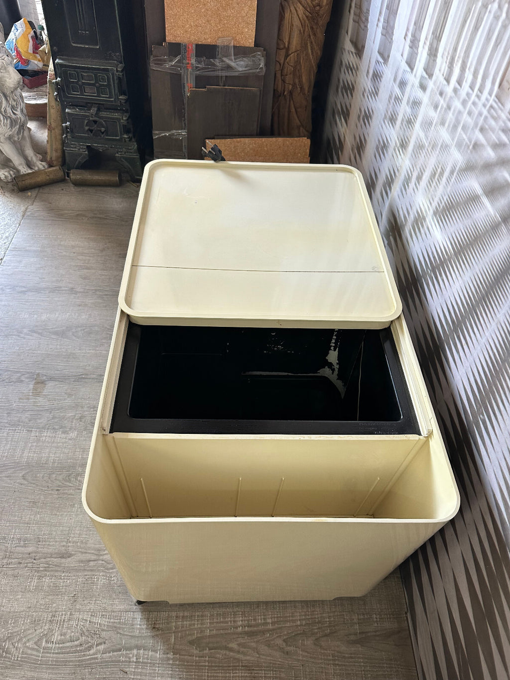 Kühlschrank auf Rollen Cattaneo Pellegrini Vintage Italien funktionsfähig