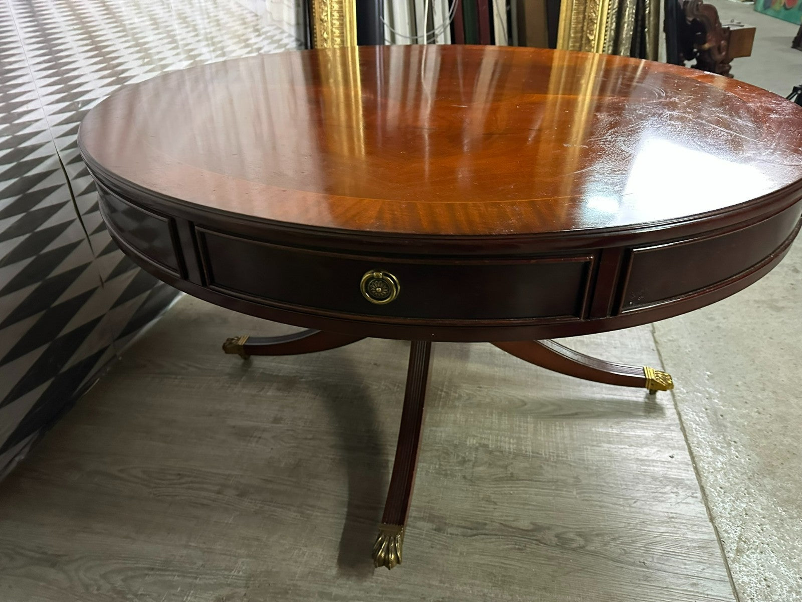 Grosser Vintage Beistelltisch England Sheraton Mahagoni 20 tes Jhdt