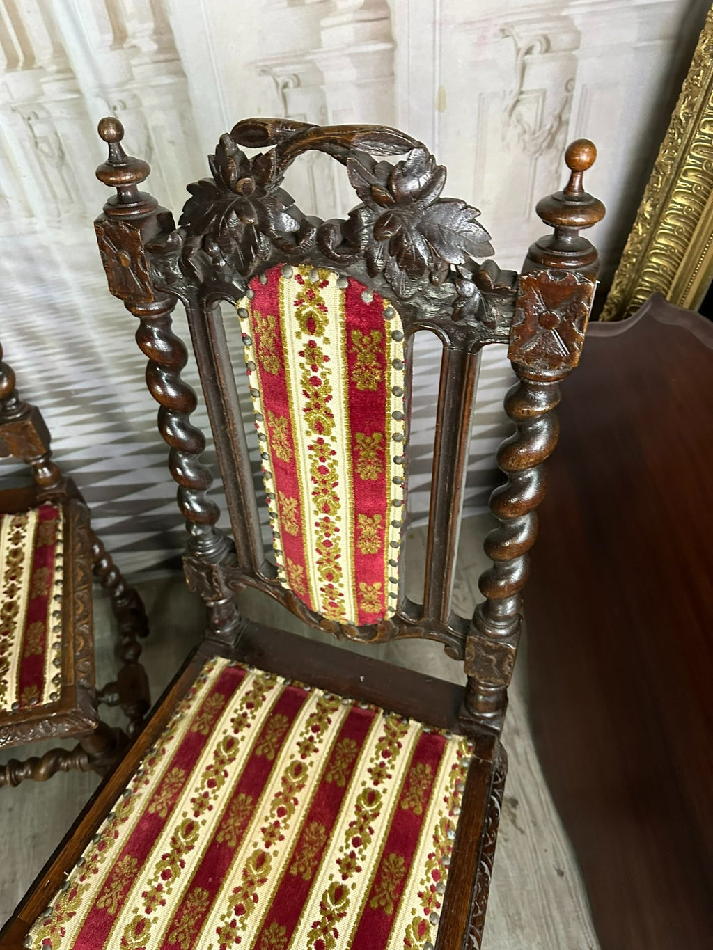 Satz antike Neo Renaissance Stühle Frankreich um 1870 handgeschnitzt 4x Stuhl