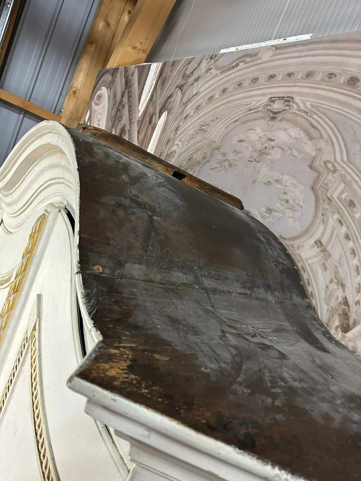 Antiker Barockschrank 1760 Hallenschrank Weichholz neue Fassung Barock Schrank