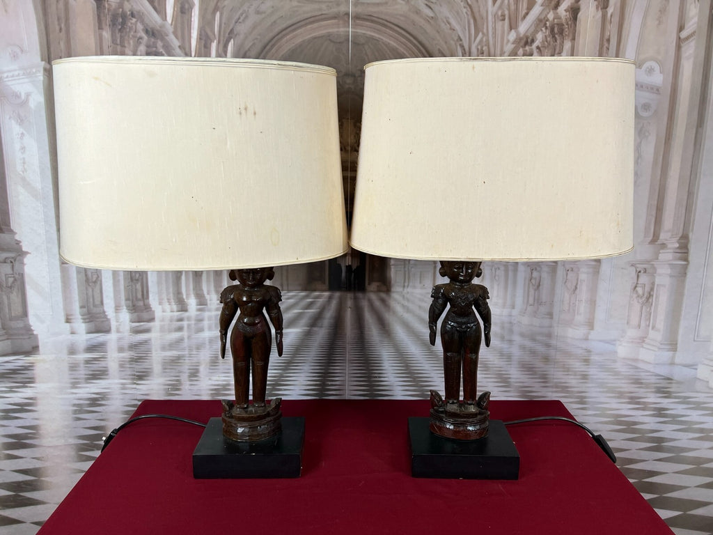 Paar Tischlampen Asia Figuren Skulpturen Holz handgeschnitzt