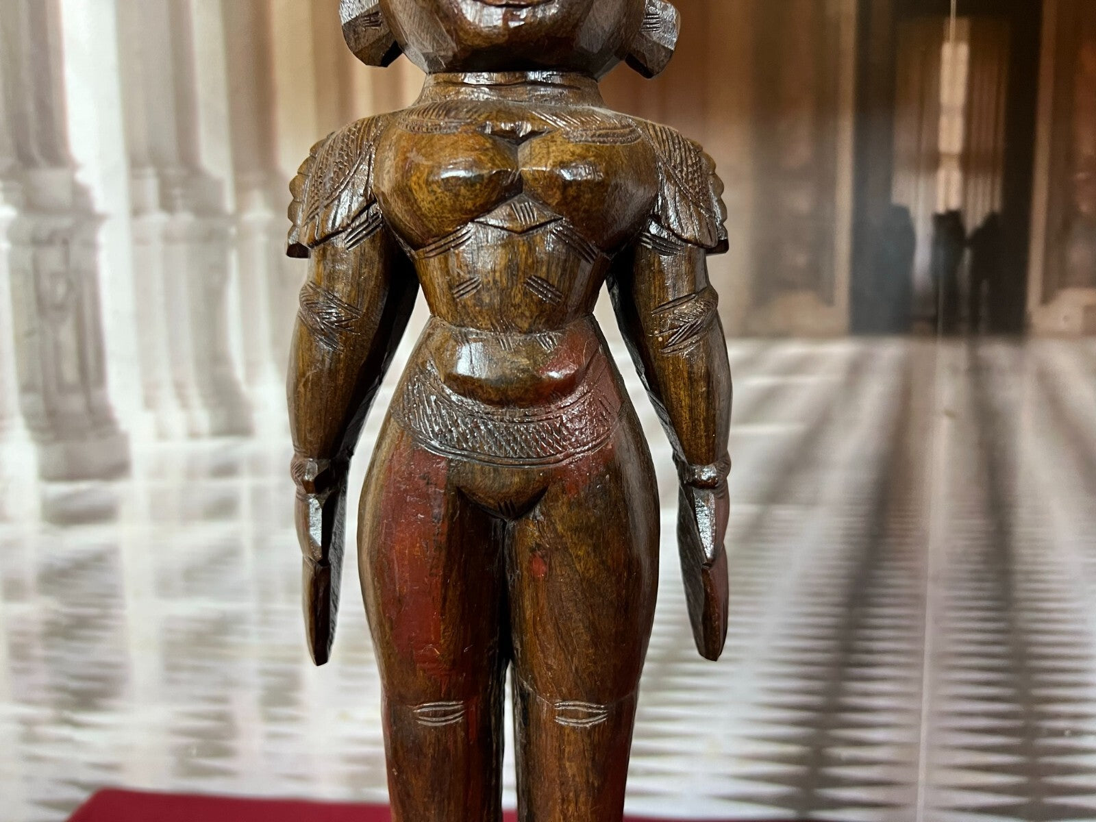 Paar Tischlampen Asia Figuren Skulpturen Holz handgeschnitzt