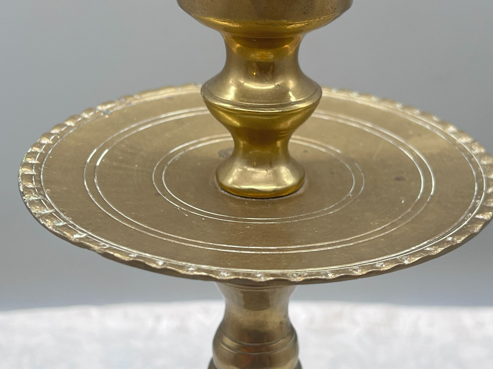 Grosser antiker Kerzenleuchter aus Bronze Altarleuchter Kragenleuchter 1,6kg