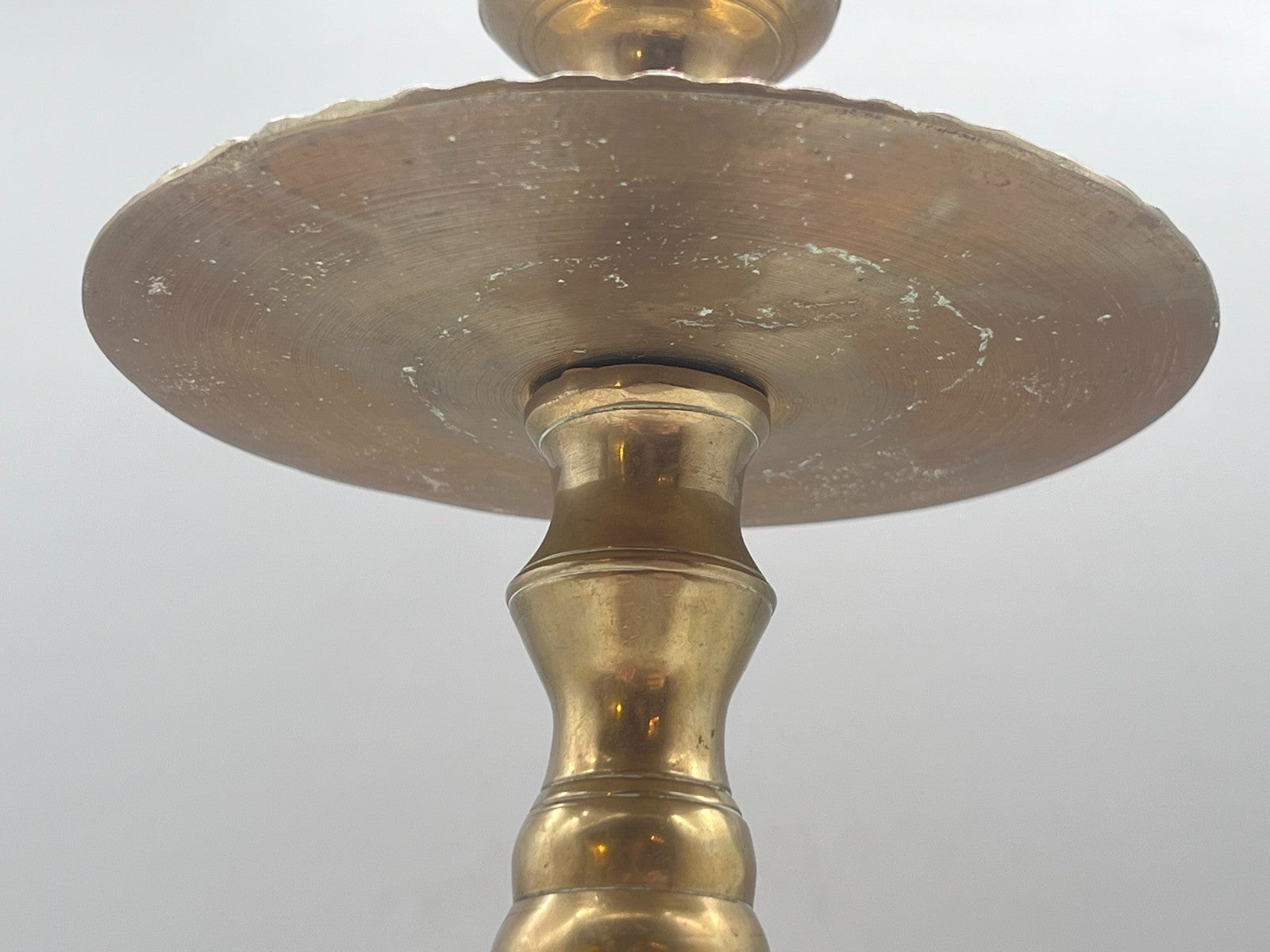 Grosser antiker Kerzenleuchter aus Bronze Altarleuchter Kragenleuchter 1,6kg