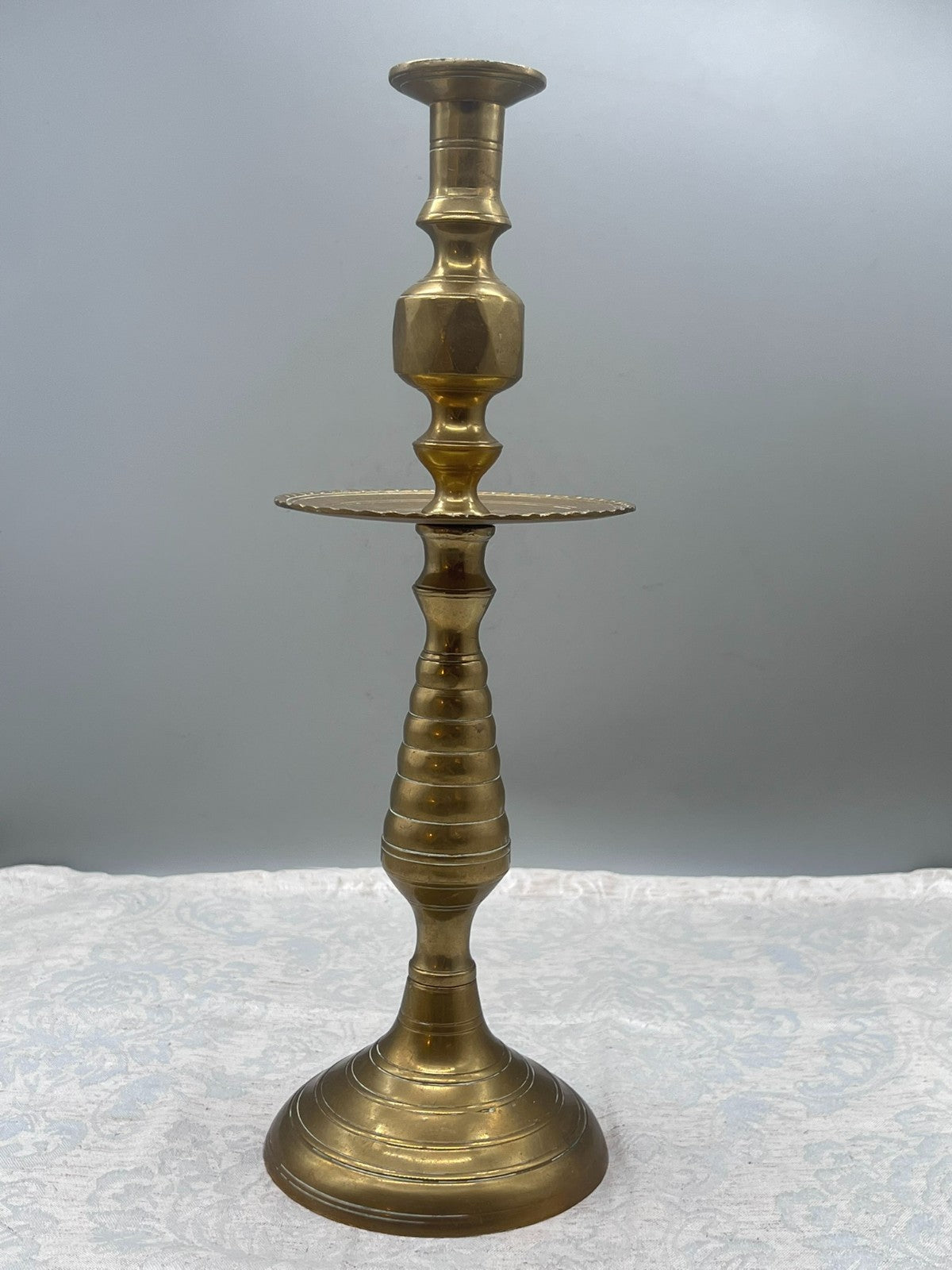 Grosser antiker Kerzenleuchter aus Bronze Altarleuchter Kragenleuchter 1,6kg