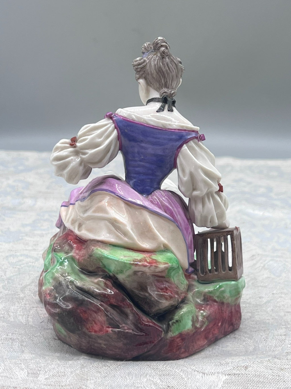 Nymphenburg Porzellan Figur Galante Dame mit Vogel