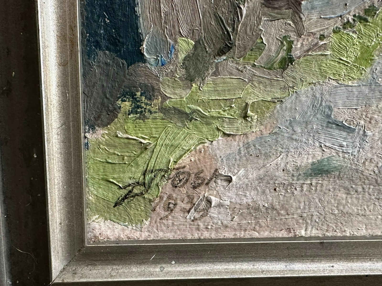 Antikes Ölgemälde von 1939 Kapelle am Wanderweg im Gebirge signiert