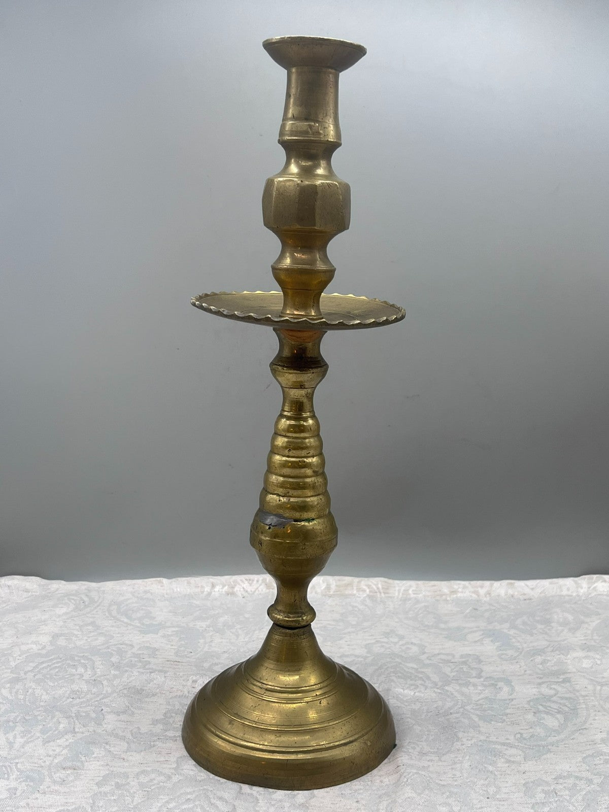 Grosser antiker Kerzenleuchter aus Bronze Altarleuchter Kragenleuchter 2kg