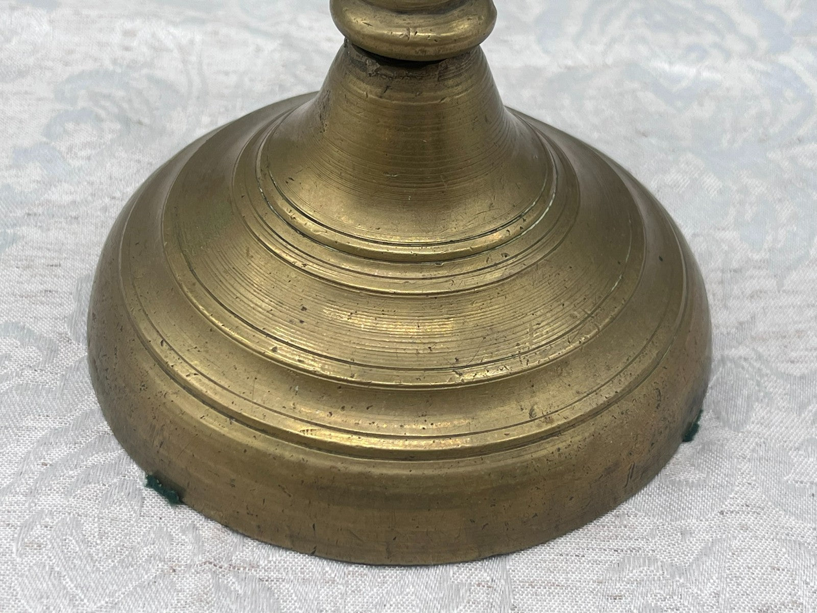 Grosser antiker Kerzenleuchter aus Bronze Altarleuchter Kragenleuchter 2kg