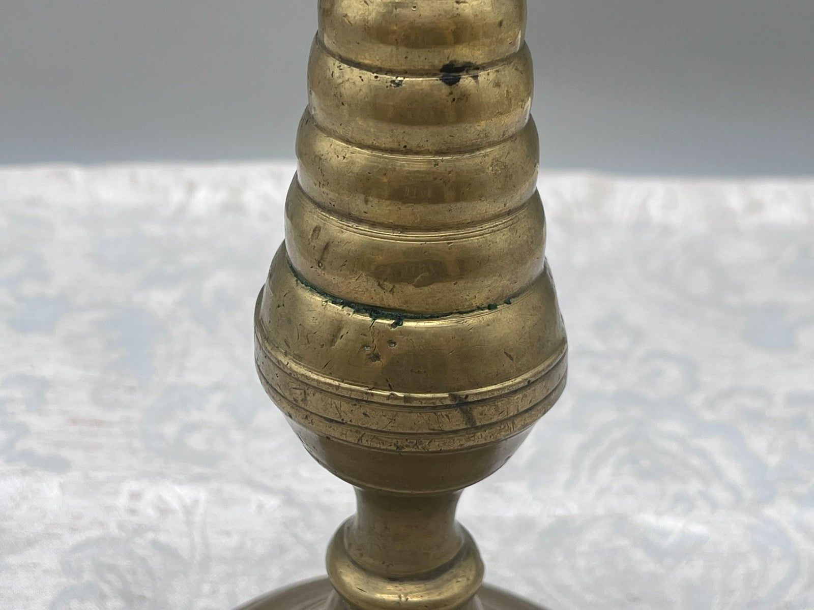 Grosser antiker Kerzenleuchter aus Bronze Altarleuchter Kragenleuchter 2kg