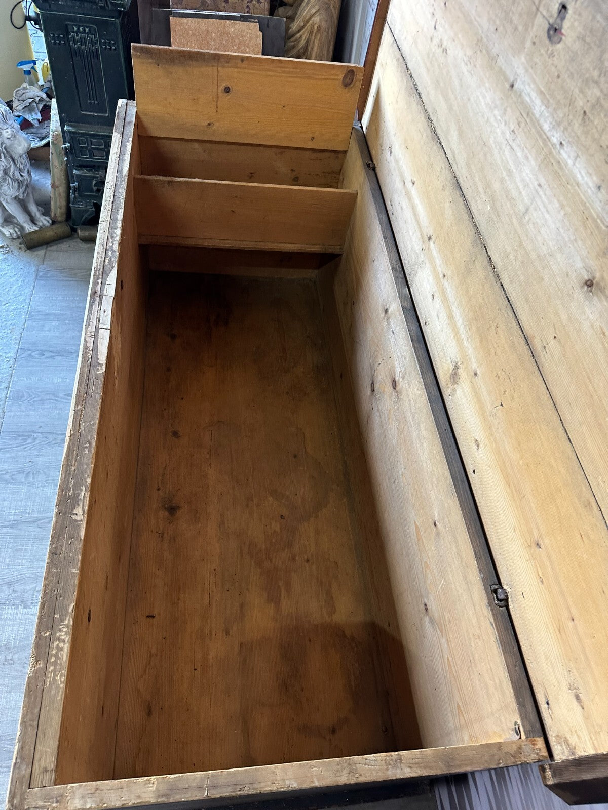 Antike Tölzer Sockeltruhe Truhe aus Holz 18 tes Jhdt komplett bemalt