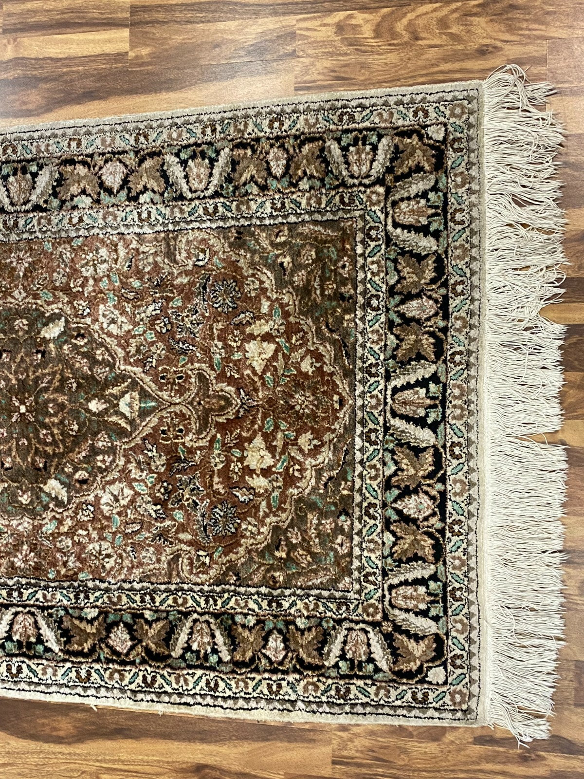 Medaillon Teppich Seide handgeknüpft Orientteppich 170x90cm