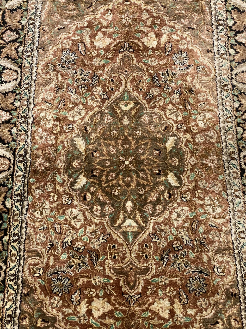 MEDAILLON TEPPICH SEIDE HANDGEKNÜPFT ORIENTTEPPICH 170x90cm