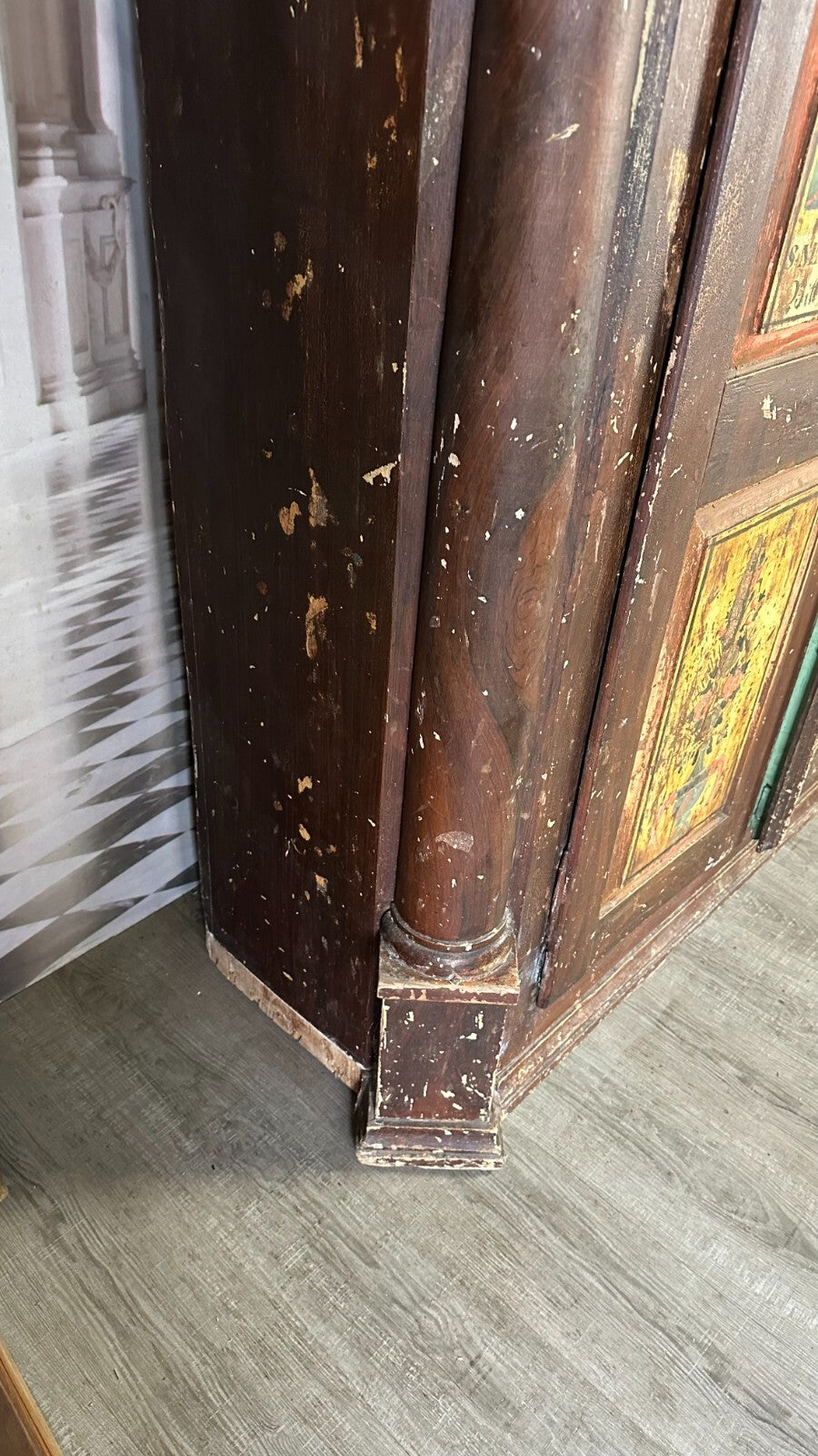 Antiker Barockschrank Bauernschrank Holz massiv Heiligenbilder handbemalt 18 tes