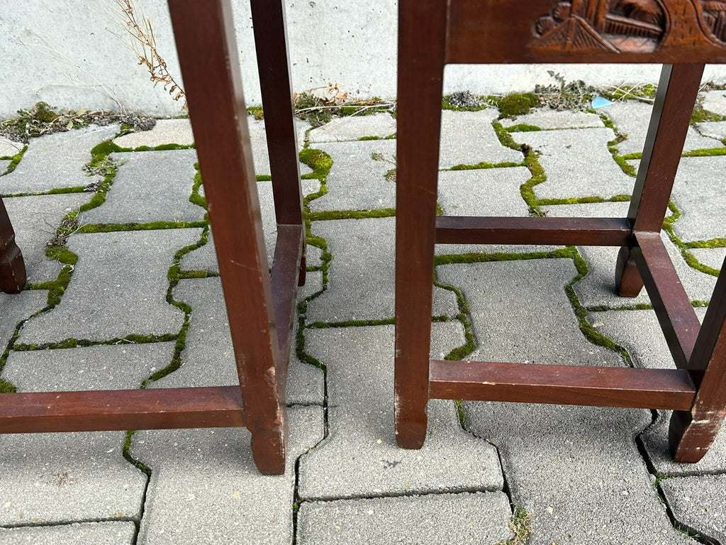 Set Indonesiche Beistelltische aus Holz mit Schnitzereien 3x Tisch