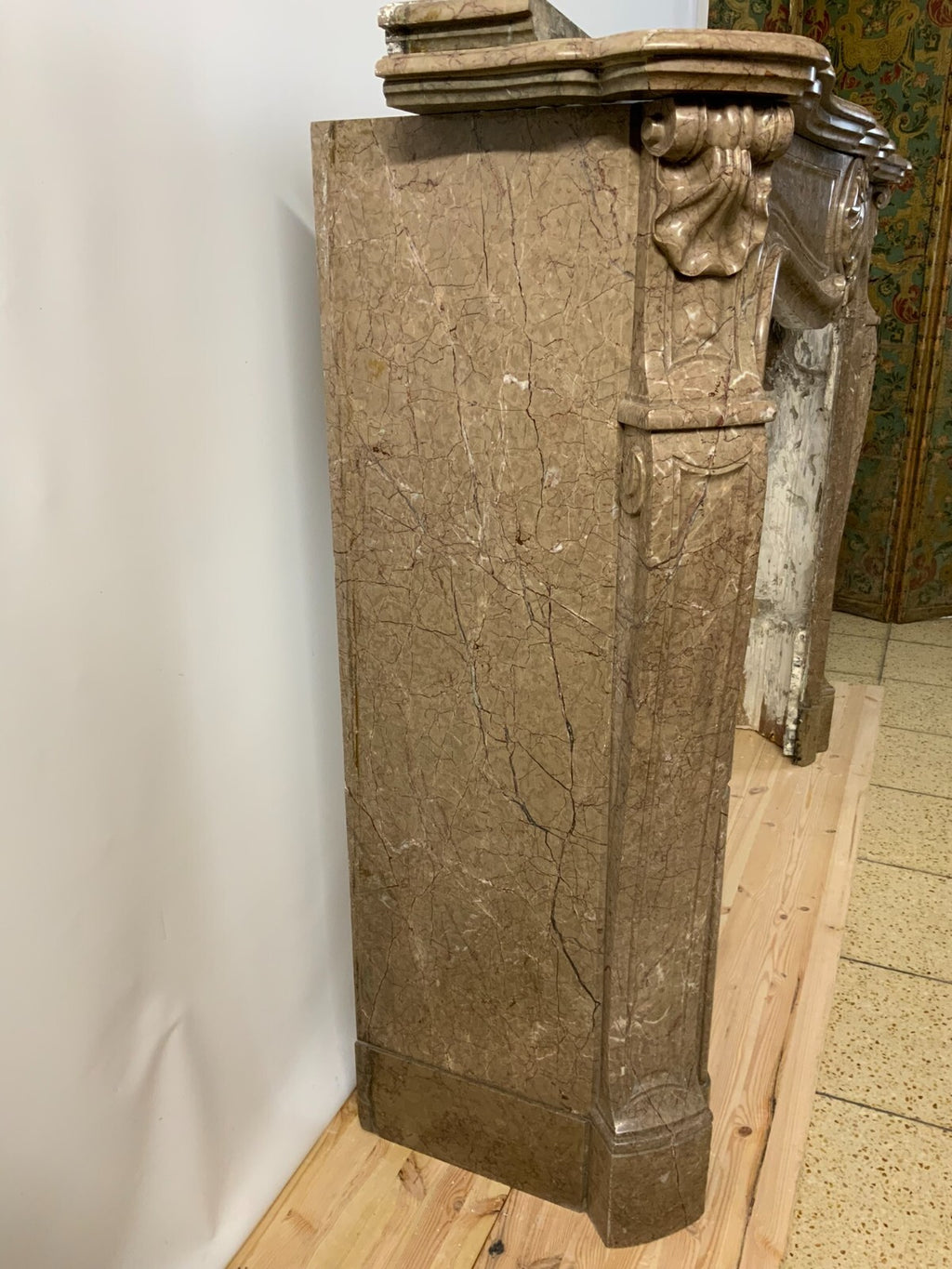 Antike Kaminumrandung Marmor Kamin um 1880 massiv Louis Xv Stil