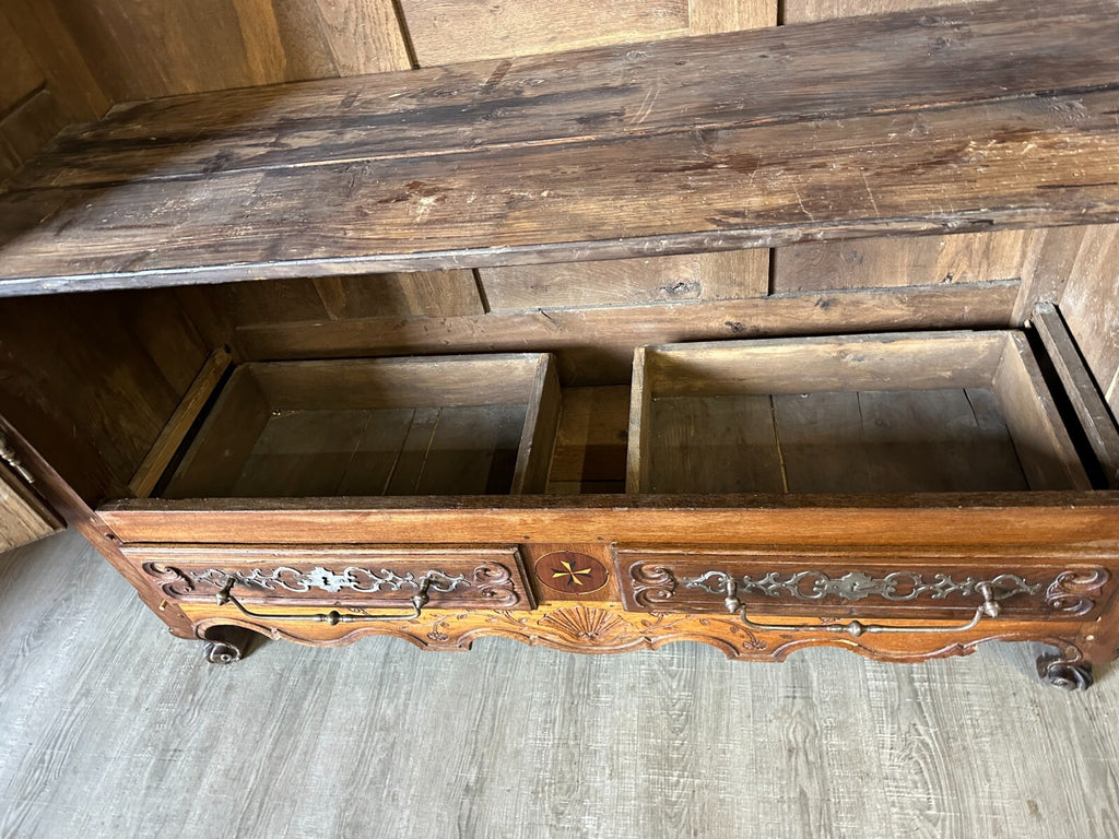 Herrschaftlicher Barockschrank Lothringer Schrank Barock um 1760 Eiche Intarsien
