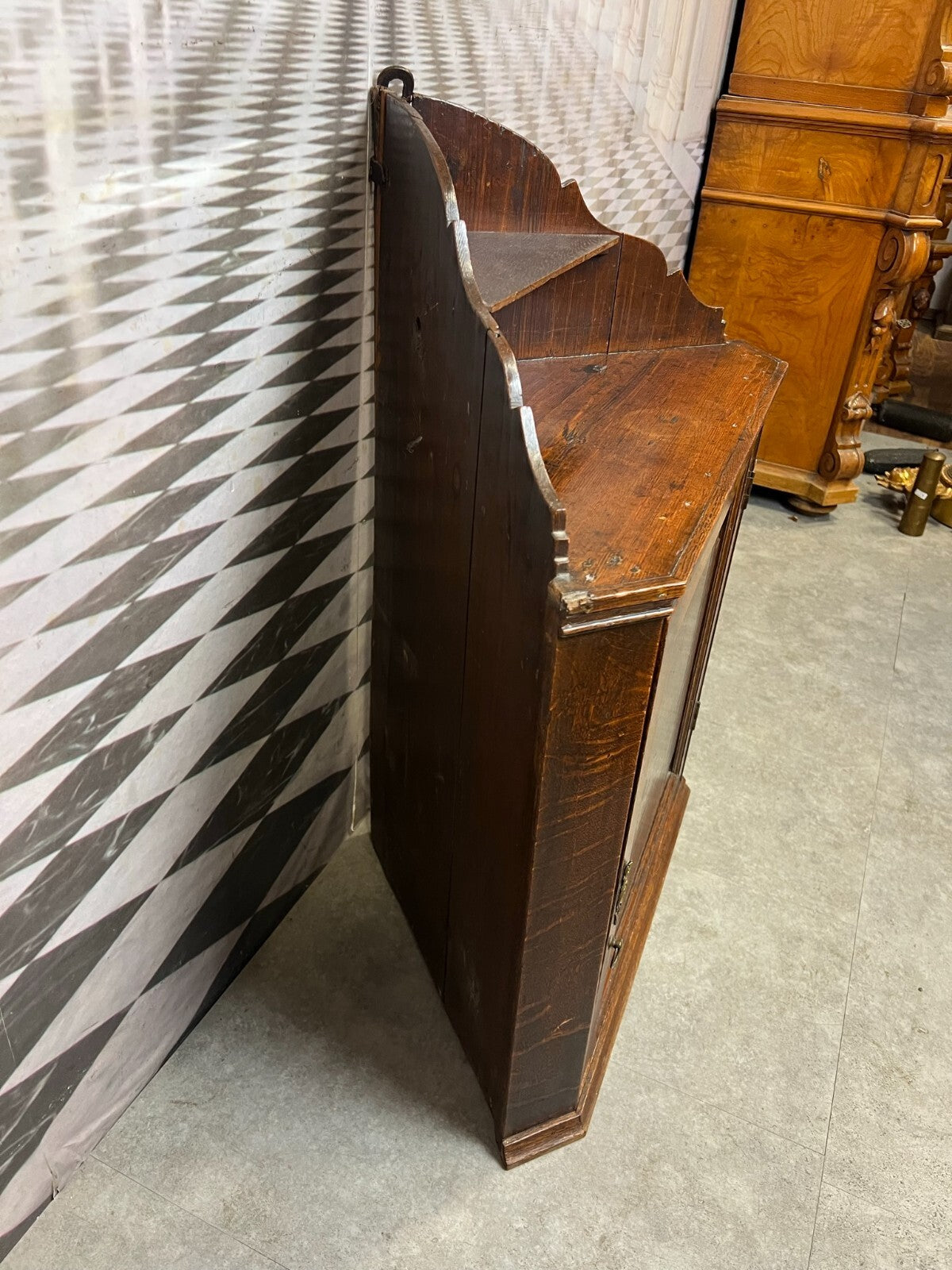 Barockschrank Englischer Wandschrank 18/19 tes Jhdt Schrank Eiche massiv