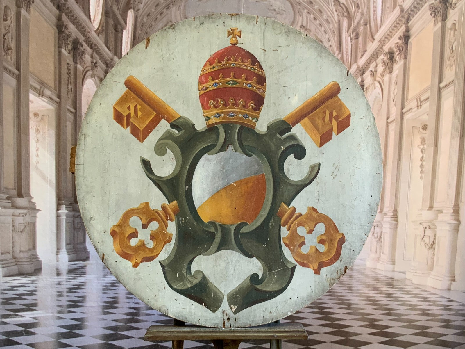 Vatikan Wappen Öl auf Holz antik um 1800 120cm Museal Papstwappen