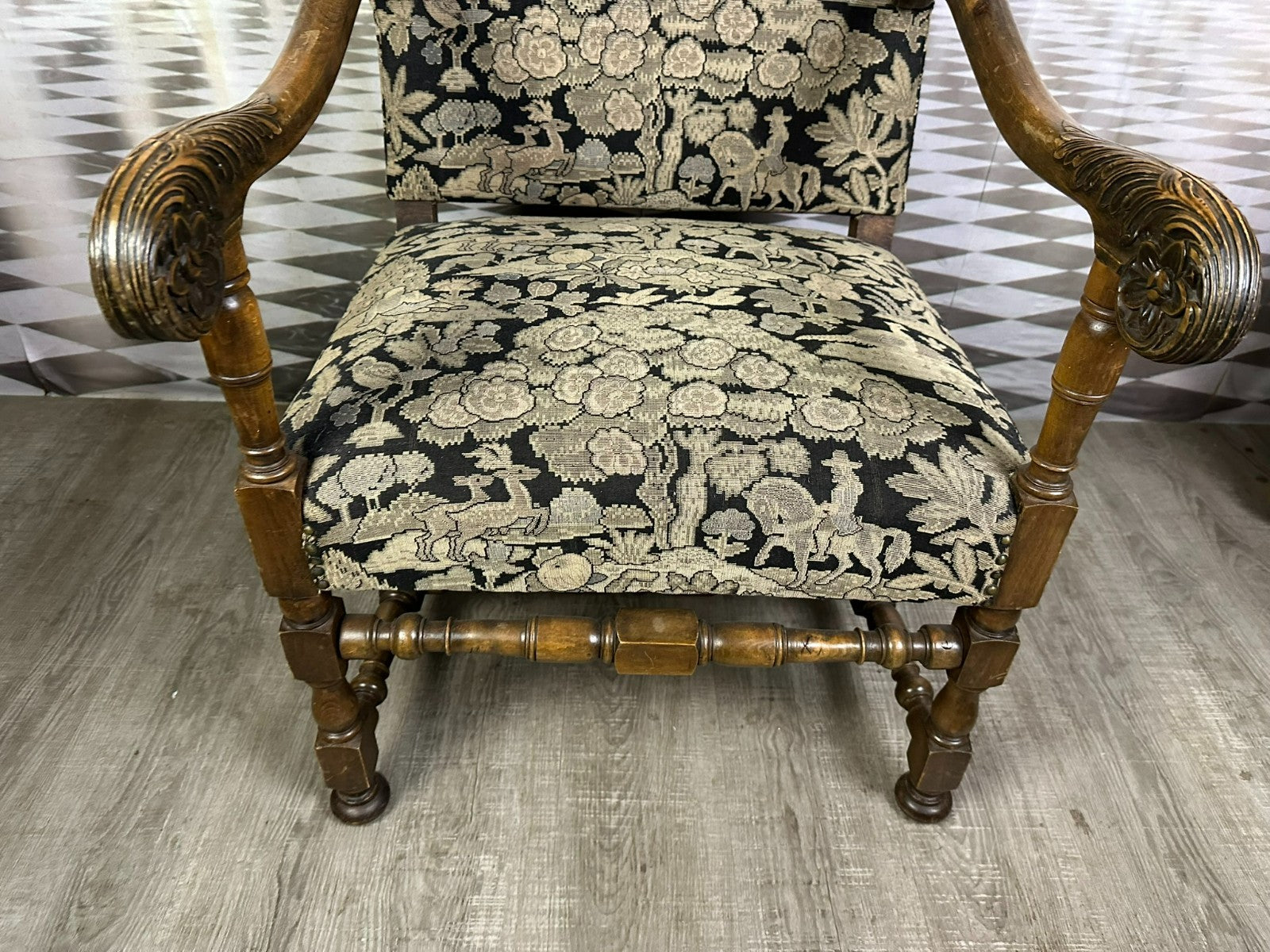 Antiker Barock Sessel Eiche und Gobelin Bezug 18 tes Jhdt