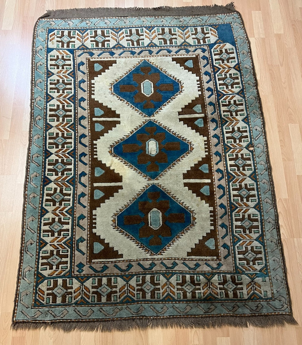 ALTER TEPPICH AUS WOLLE HANDGEKNÜPFT 140x193cm
