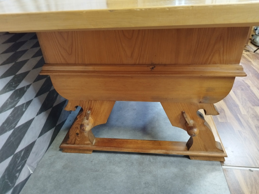 Alter Barocktisch Tisch in Barock Stil 20 tes Jhdt Holz massiv Landhaus Esstisch