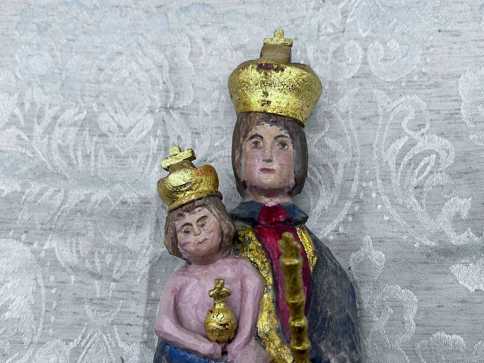 Alte Vintage Heiligenfigur Holz gefasst Heilige Maria Jesus nach antikem Vorbild