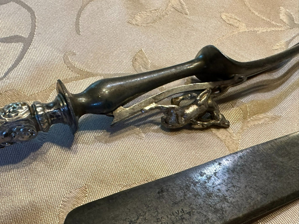 Antikes Vorlegebesteck Messer und Gabel mit Hirsch Griffe aus Silber