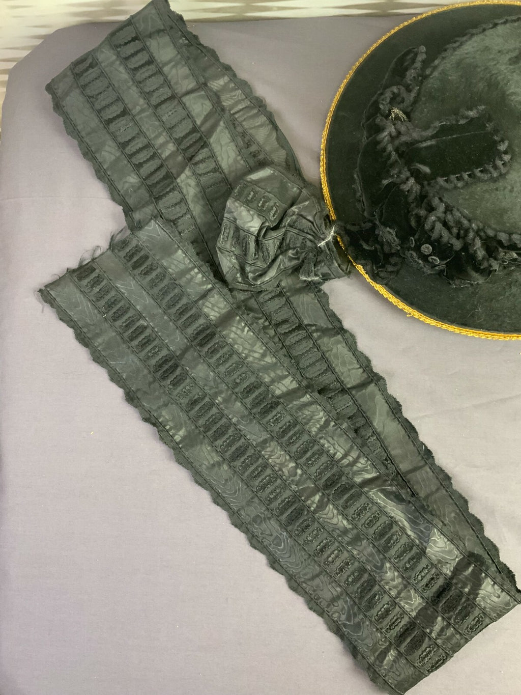 Antiker Inntaler Trachtenhut samt Goldstickerei Elise Schmid