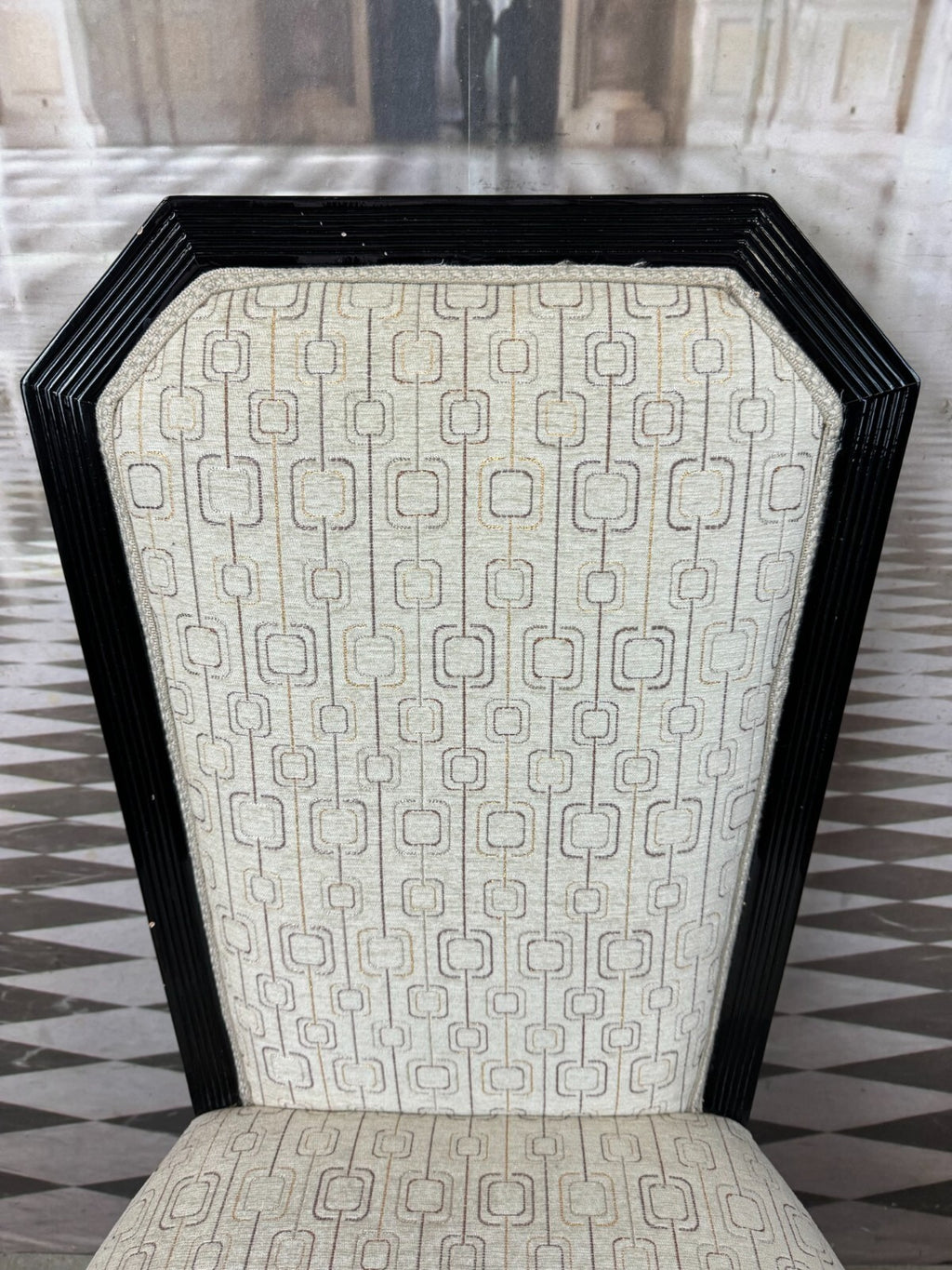 Roberto Ventura Designer Stuhl Holz Textil und Acryl