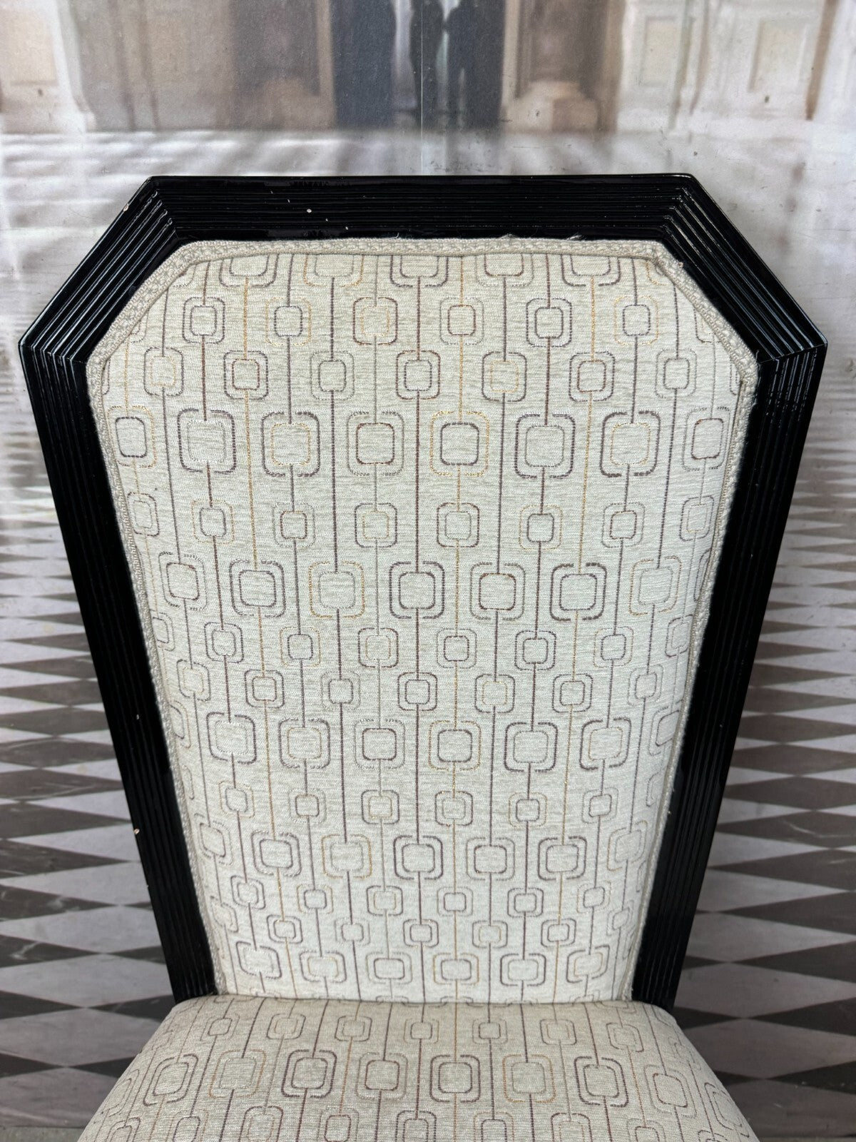 Roberto Ventura Designer Stuhl Holz Textil und Acryl