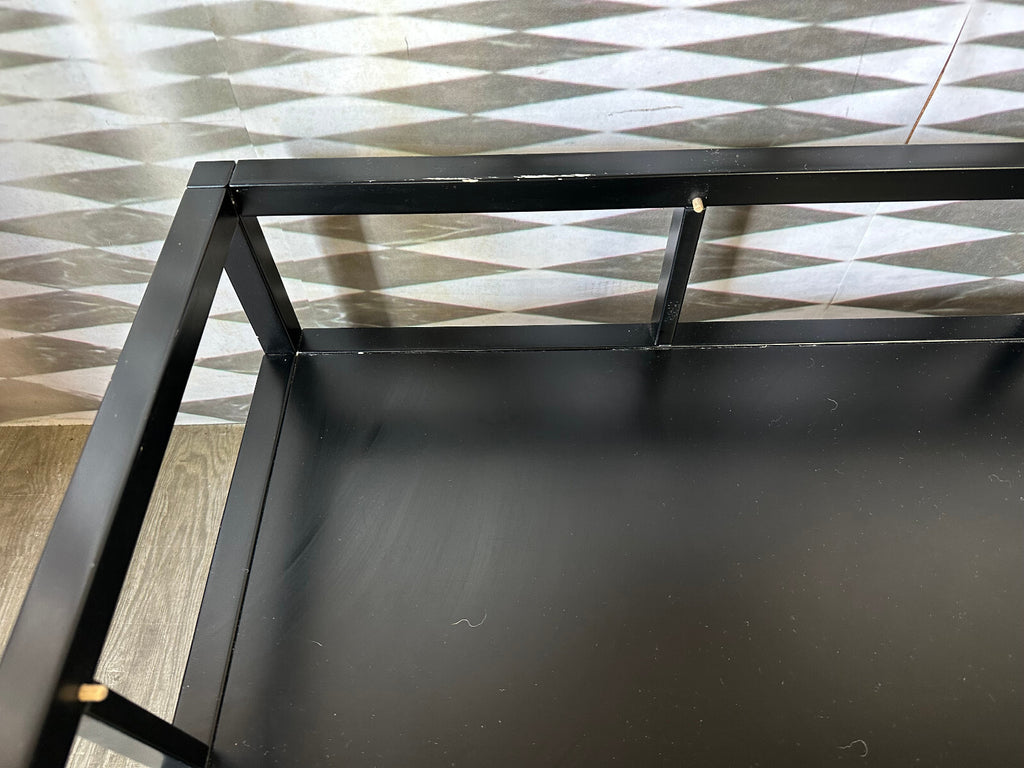 Sehr grosser Vintage Beistelltisch mit Glasplatte 100x100cm