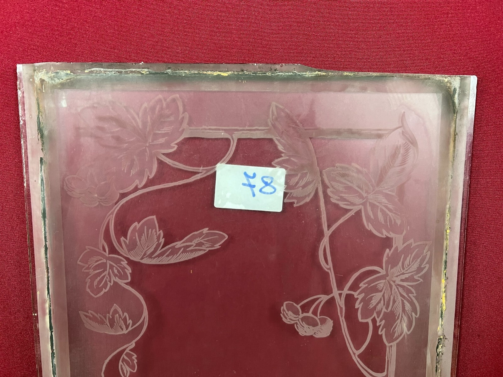 Antike Glasscheibe Jugendstil original um 1910 Person mit Krug 34x103,9cm