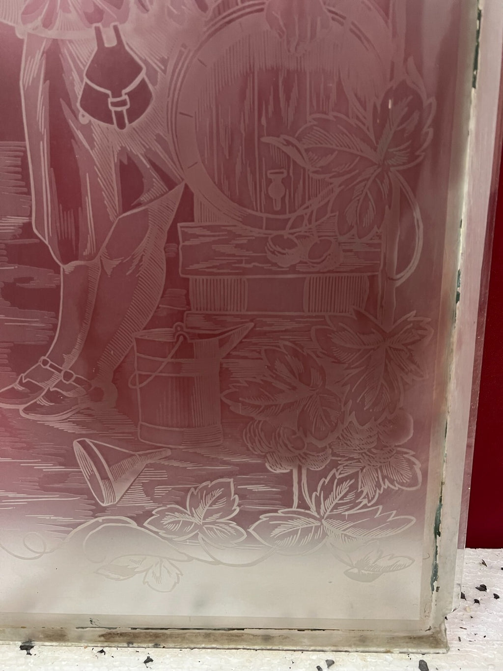 Antike Glasscheibe Jugendstil original um 1910 Person mit Krug 34x103,9cm
