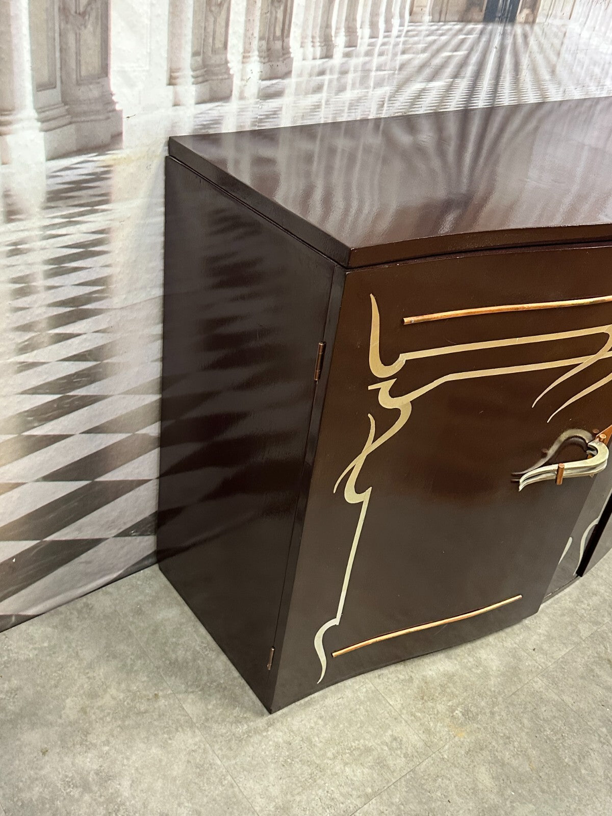Sideboard Kommode Marke Eigenbau massive Metall Griffe