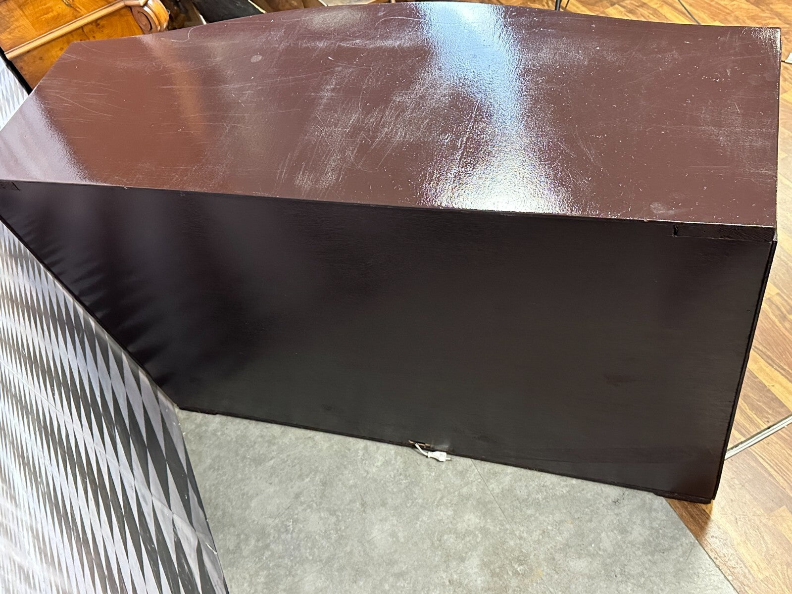 Sideboard Kommode Marke Eigenbau massive Metall Griffe