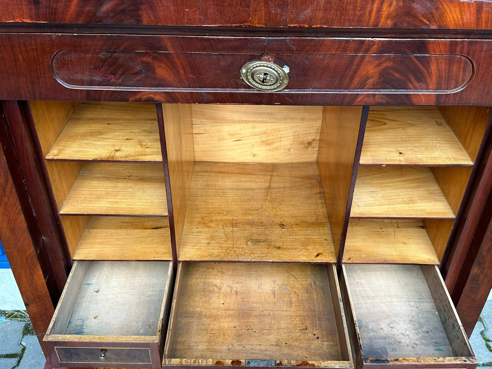 Früher antiker Biedermeier Sekretär um 1820 Mahagoni