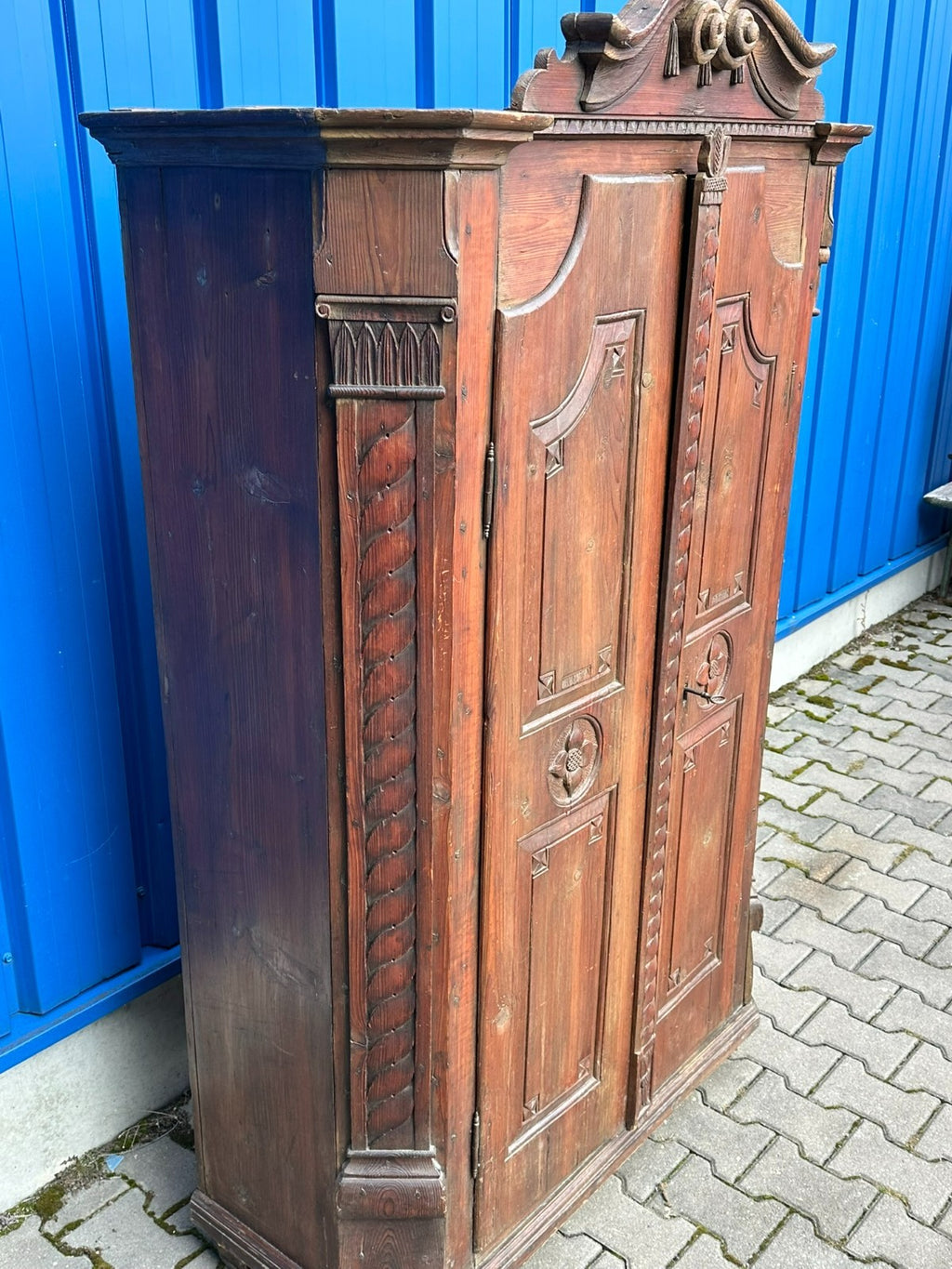 Antiker Schrank Bauernschrank von 1843 Louis Seize Stil Landhaus