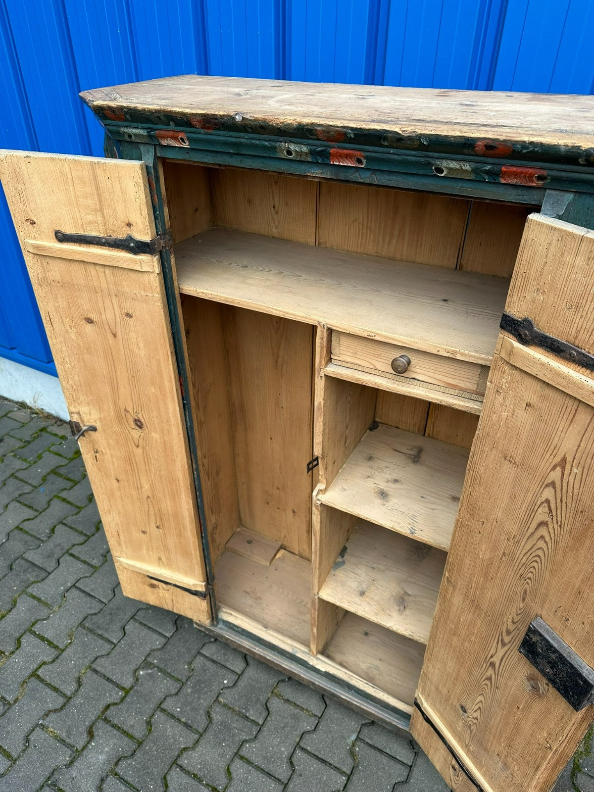 Antiker Schrank Bauernschrank handbemalt 19 tes Jhdt originale Bemalung
