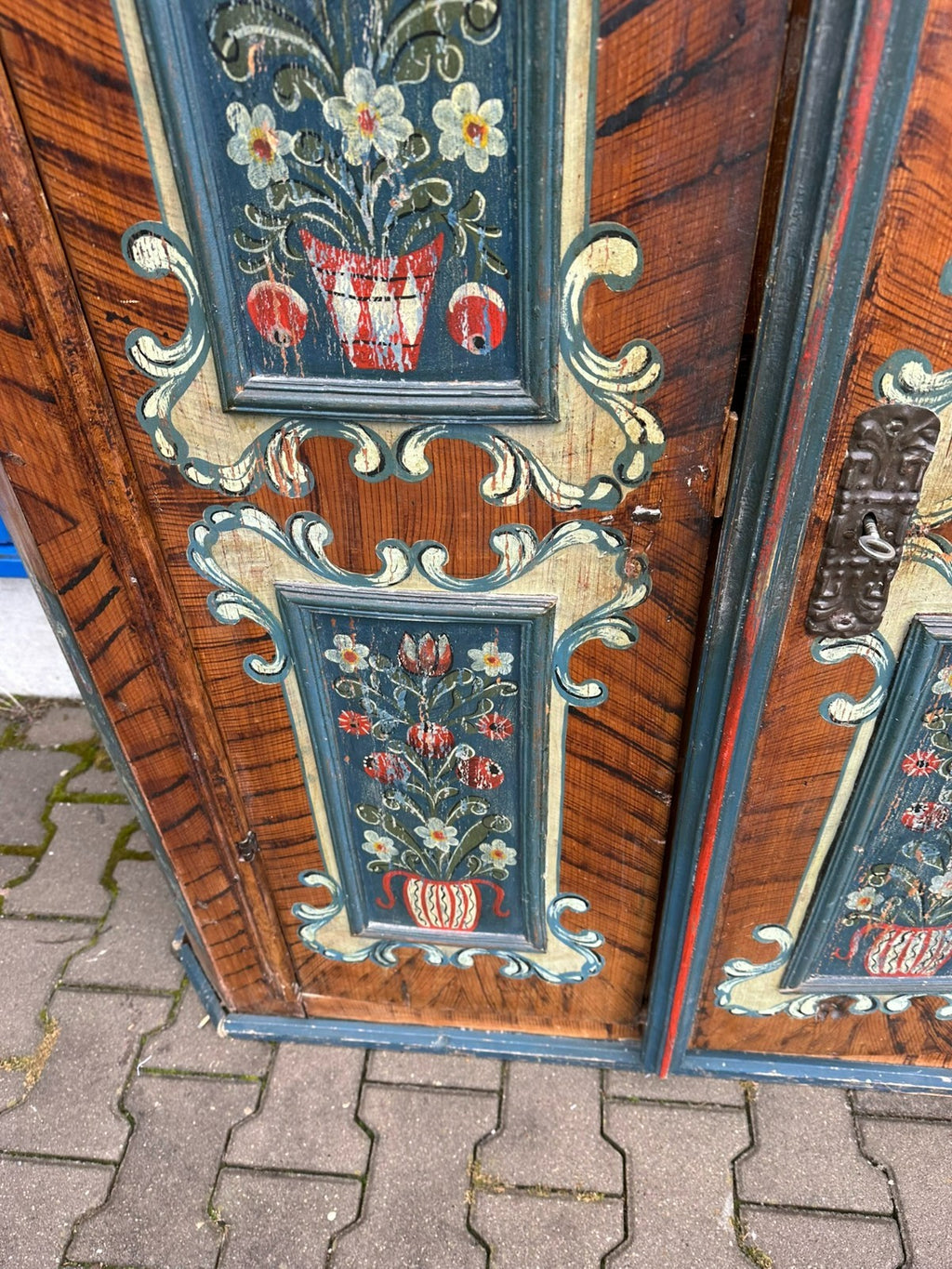 Antiker Schrank Bauernschrank handbemalt 18 tes Jhdt originale Bemalung