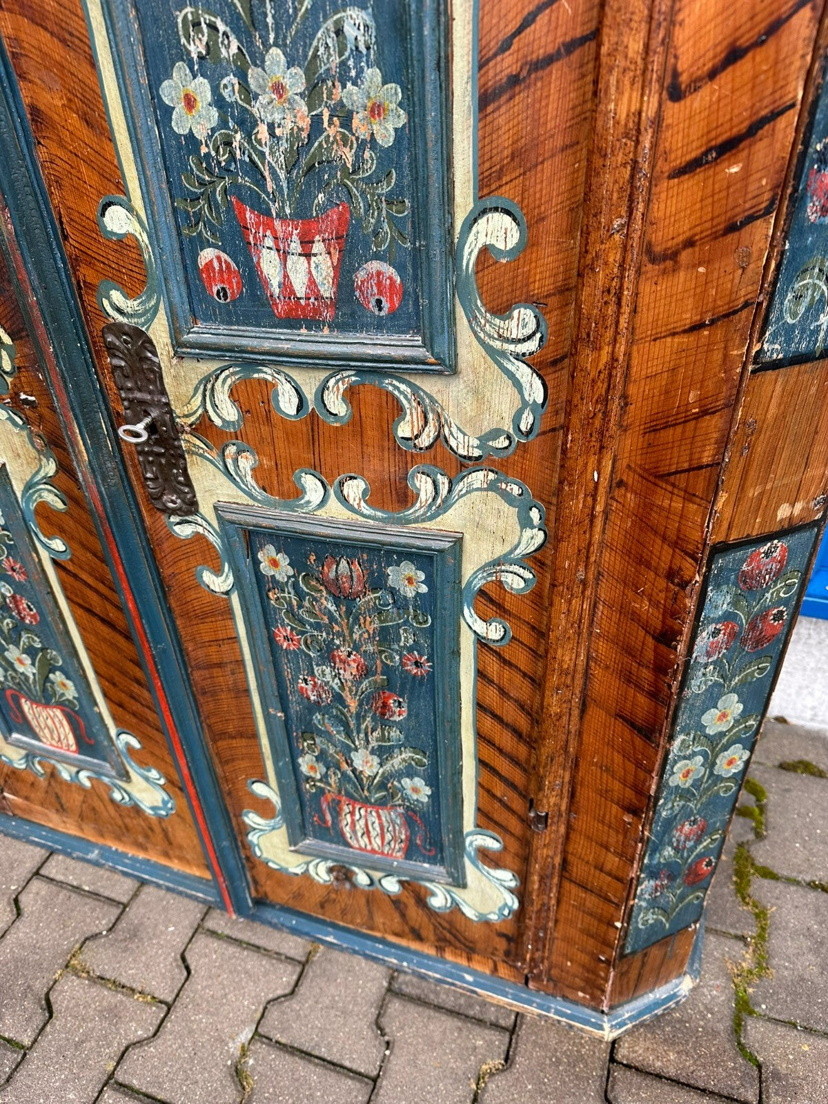 Antiker Schrank Bauernschrank handbemalt 18 tes Jhdt originale Bemalung