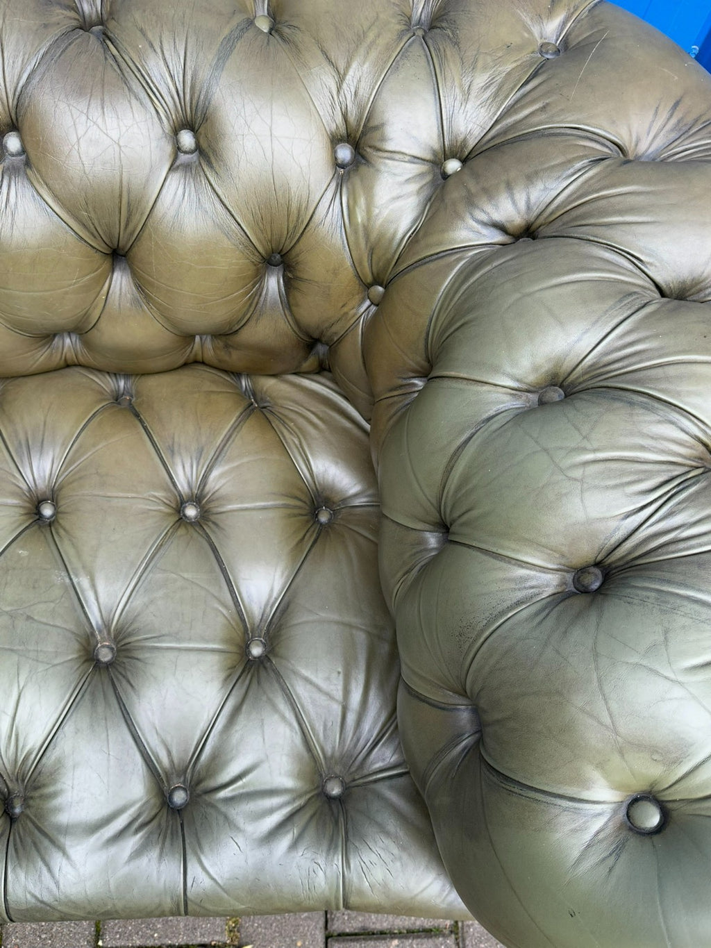 Vintage Chesterfield Sofa Couch original Englisch Oliv grün Leder
