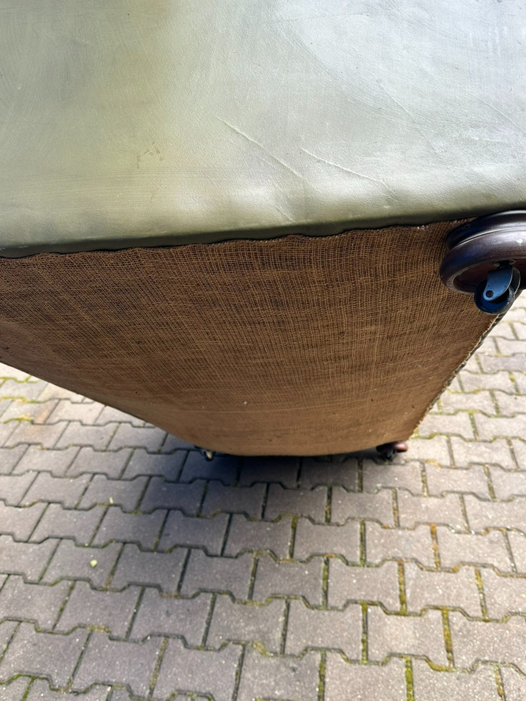Vintage Chesterfield Sofa Couch original Englisch Oliv grün Leder