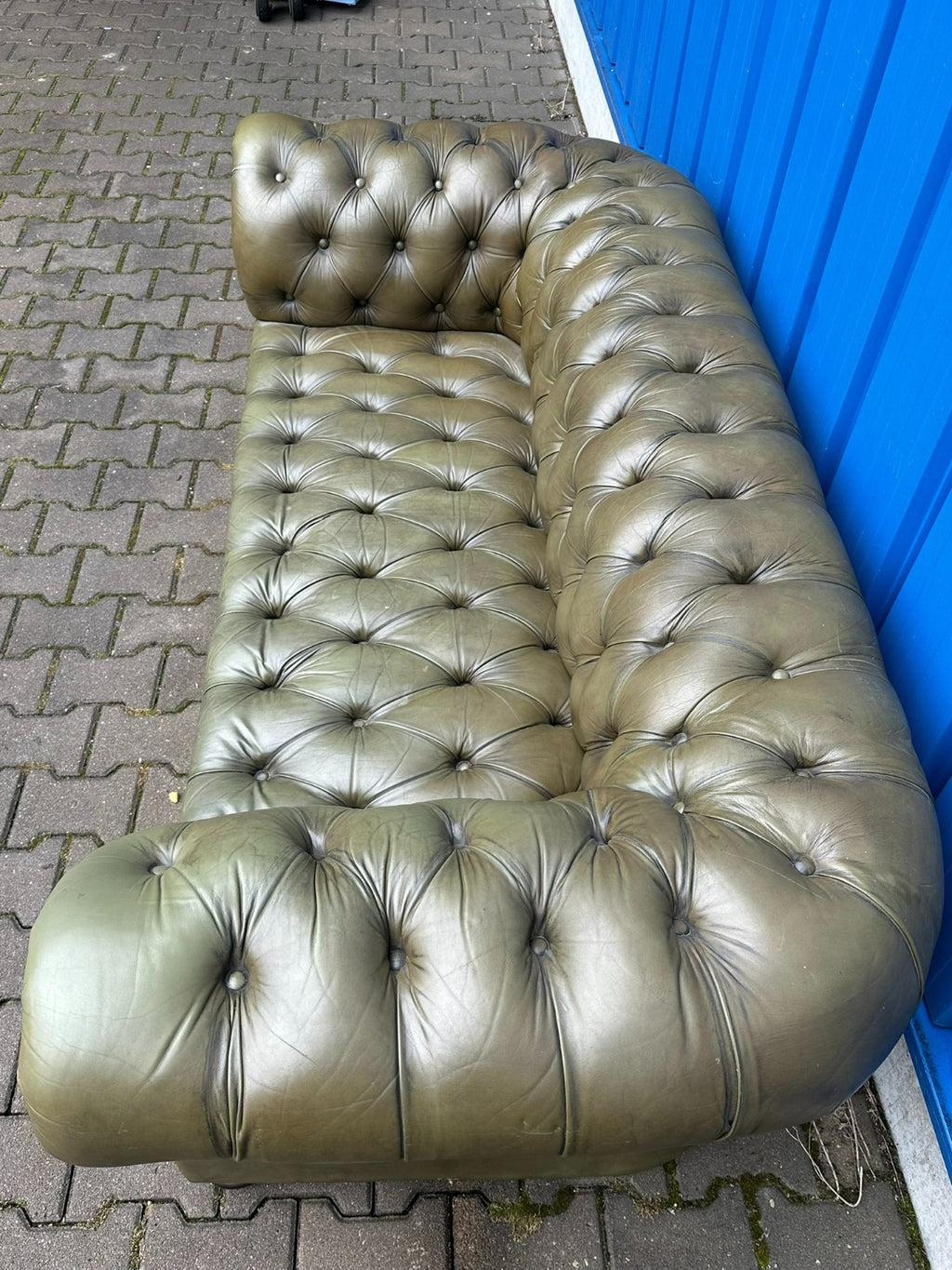 Vintage Chesterfield Sofa Couch original Englisch Oliv grün Leder