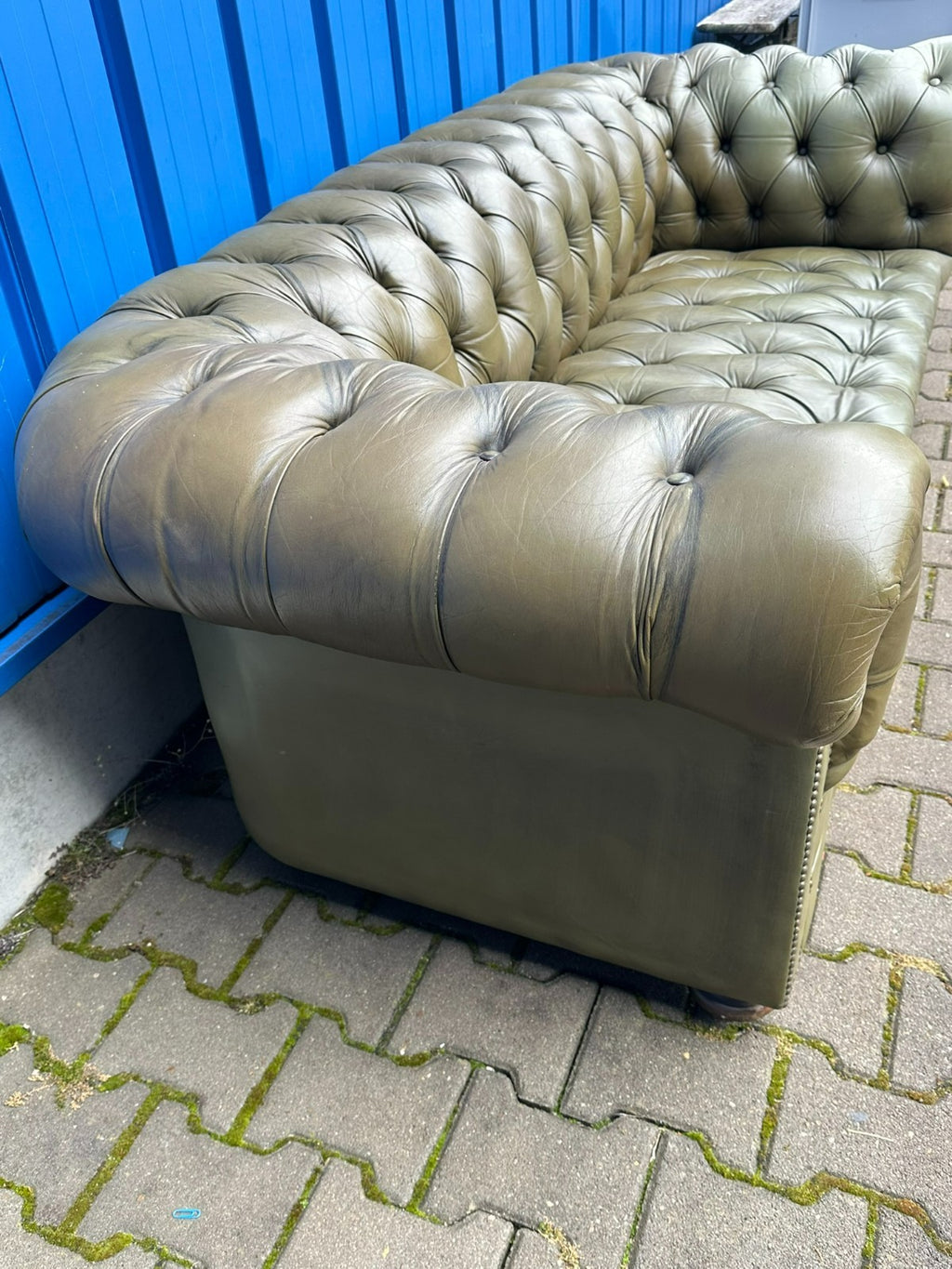 Vintage Chesterfield Sofa Couch original Englisch Oliv grün Leder