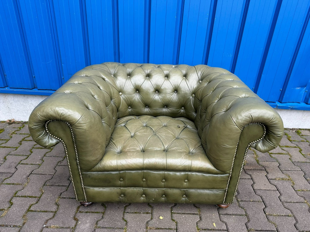 VINTAGE CHESTERFIELD SESSEL ORIGINAL ENGLISCH OLIV GRÜN LEDER