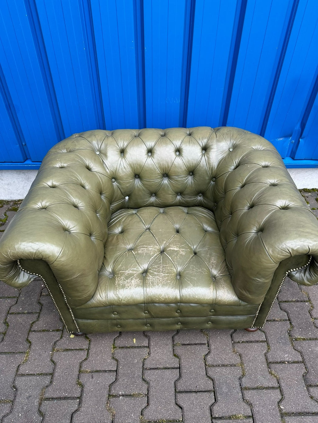 Vintage Chesterfield Sessel original Englisch Oliv grün Leder