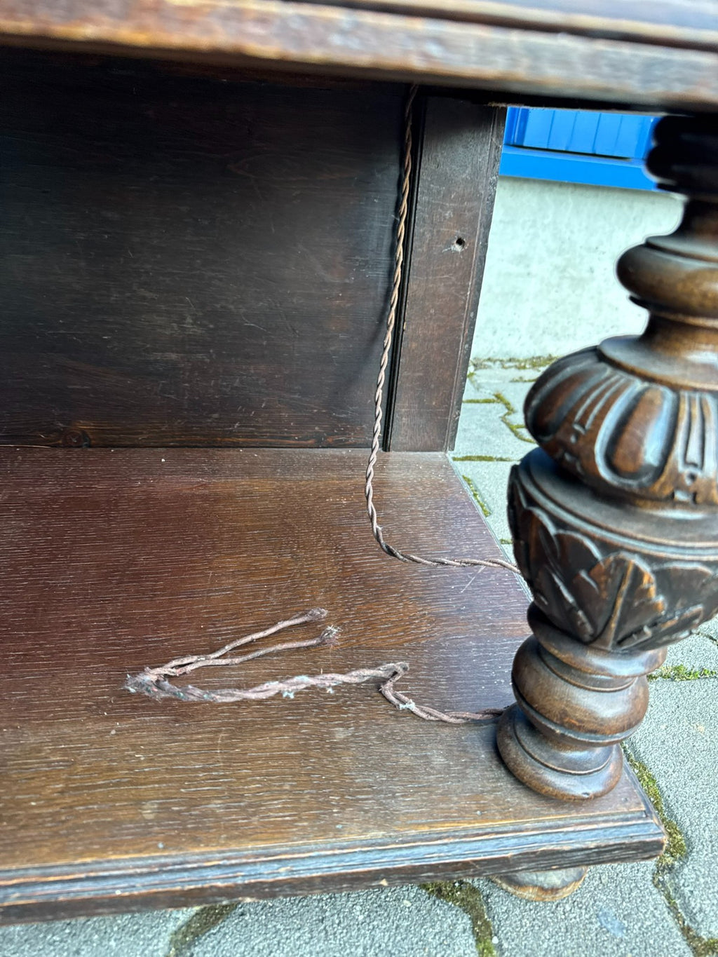 Antike Neo Renaissance Vitrine aus Eiche 19 tes Jhdt Gründerzeit Schrank