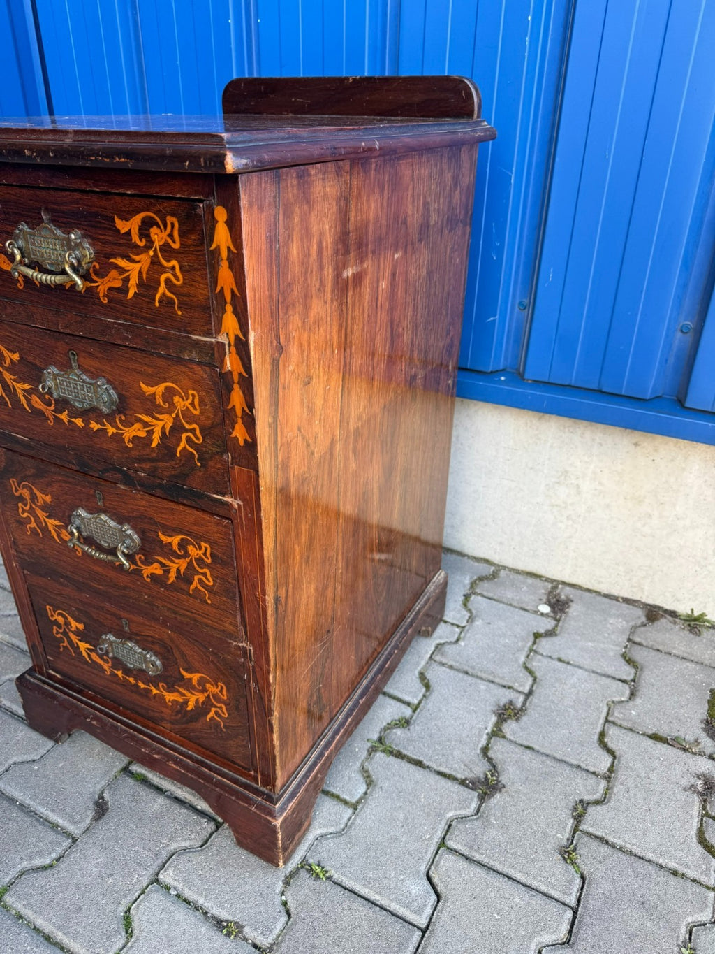 Antike Englische Kommode um 1900 Mahagoni mit Girlanden Intarsien