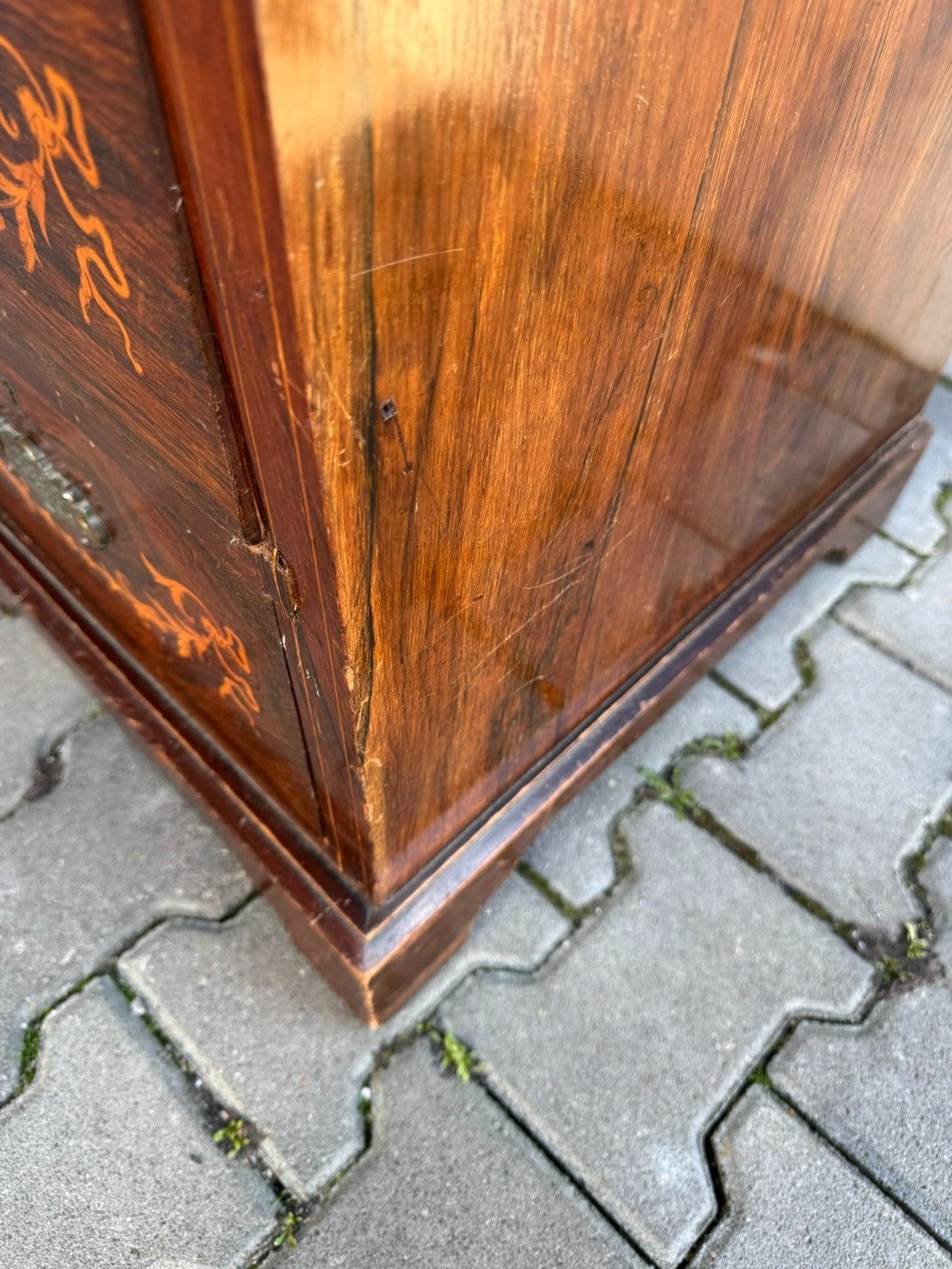 Antike Englische Kommode um 1900 Mahagoni mit Girlanden Intarsien